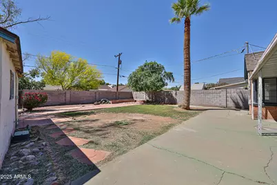 63 W Windsor Avenue, Phoenix, AZ 85003 - Photo 33