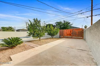 4325 N 19th Place, Phoenix, AZ 85016 - Photo 25