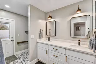 4325 North 19th Pl, Phoenix, AZ 85016 - Photo 11