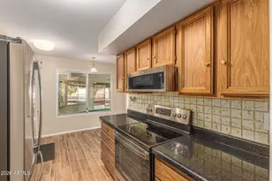 19417 N Palo Verde Dr, Sun City, AZ 85373 - Photo 9