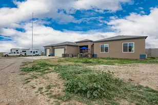 23411 W Barwick Dr, Wittmann, AZ 85361 - Photo 7