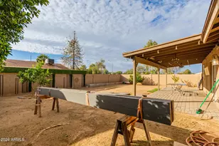 2245 W Sequoia Dr, Phoenix, AZ 85027 - Photo 31