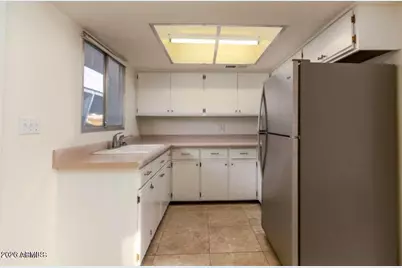 13021 N 113th Avenue #I, Youngtown, AZ 85363 - Photo 5