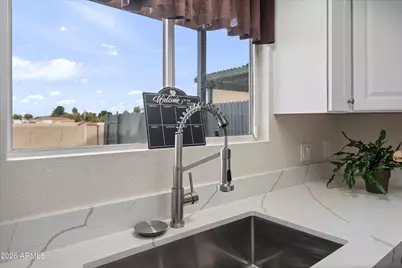 8023 N 49th Avenue, Glendale, AZ 85302 - Photo 11