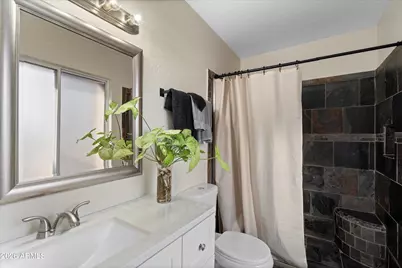 8023 N 49th Avenue, Glendale, AZ 85302 - Photo 17