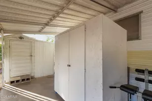 10401 N Cave Creek Rd, Phoenix, AZ 85020 - Photo 27