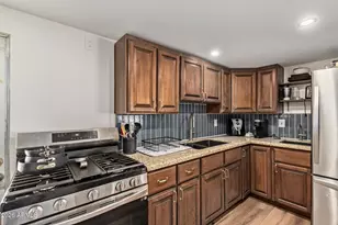 10401 N Cave Creek Rd, Phoenix, AZ 85020 - Photo 11