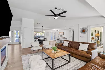 4819 E Sunnyside Drive, Scottsdale, AZ 85254 - Photo 9