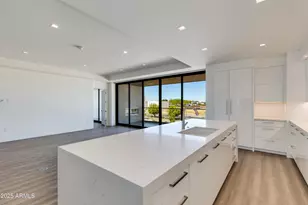 6587 N Palmeraie Blvd, Phoenix, AZ 85001 - Photo 13