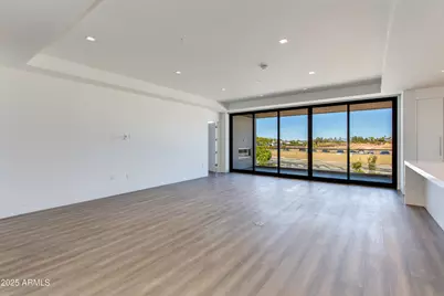 6587 N Palmeraie Boulevard #2011, Phoenix, AZ 85001 - Photo 5