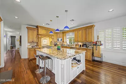 5130 N 32nd Place, Phoenix, AZ 85018 - Photo 9