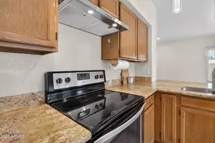 310 E Vaughn Ave, Gilbert, AZ 85234 - Photo 17