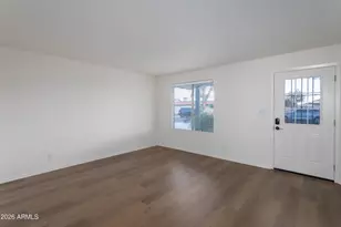 12128 S Eagleman Dr, Phoenix, AZ 85044 - Photo 11