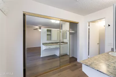 12128 S Eagleman Drive, Phoenix, AZ 85044 - Photo 9