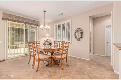 18658 N Paloma Court, Surprise, AZ 85387 - Photo 9