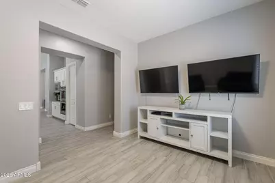 9345 W Robin Lane, Peoria, AZ 85383 - Photo 17