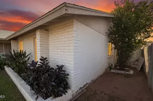 3951 W Aster Dr, Phoenix, AZ 85029 - Photo 3