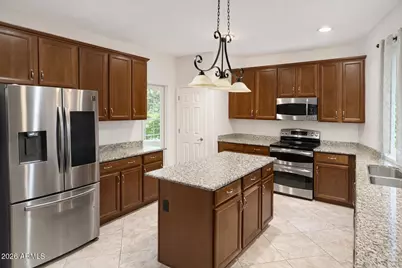 10901 W Locust Lane, Avondale, AZ 85323 - Photo 5