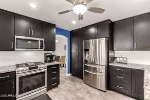 10866 W Adam Ave, Peoria, AZ 85373 - Photo 19