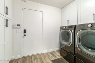 9251 W Oraibi Dr, Peoria, AZ 85382 - Photo 17