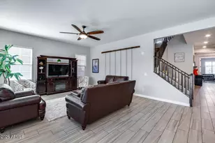 4627 E Navigator Ln, Phoenix, AZ 85050 - Photo 11