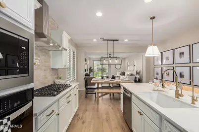 32064 N 136th Avenue, Peoria, AZ 85383 - Photo 15