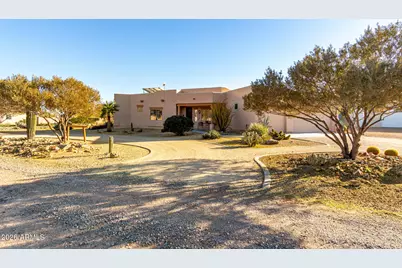 25617 W Quails Nest Lane, Wittmann, AZ 85361 - Photo 15