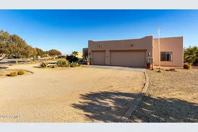 25617 W Quails Nest Lane, Wittmann, AZ 85361 - Photo 17