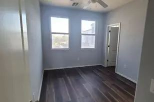 2367 E Huntington Dr, Phoenix, AZ 85040 - Photo 11