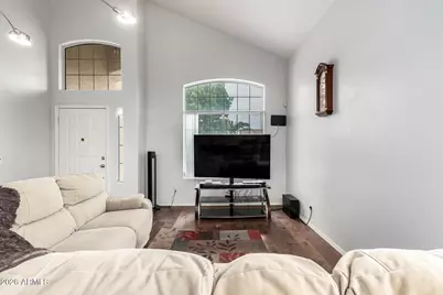 5036 N 86th Drive, Glendale, AZ 85305 - Photo 9