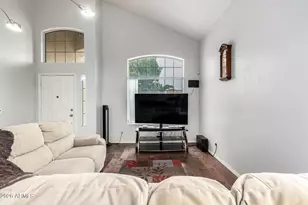 5036 N 86th Dr, Glendale, AZ 85305 - Photo 9