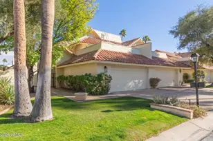 5537 N 71st St, Paradise Valley, AZ 85253 - Photo 1