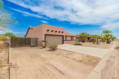 12411 W Benito Drive, Arizona City, AZ 85123 - Photo 3