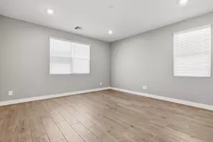 17848 W Elm St, Goodyear, AZ 85395 - Photo 11