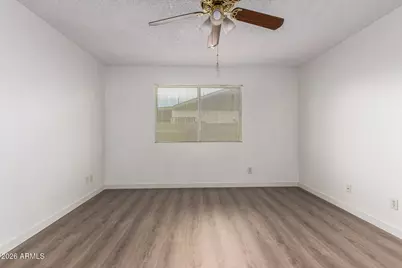 5055 W Vogel Avenue, Glendale, AZ 85302 - Photo 11