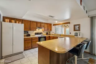 5210 W Ironwood Dr, Glendale, AZ 85302 - Photo 5
