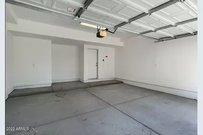 3215 E Flower St Street #11, Phoenix, AZ 85018 - Photo 13