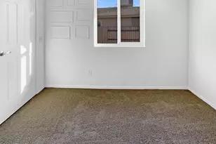 908 E Wahalla Ln, Phoenix, AZ 85024 - Photo 19