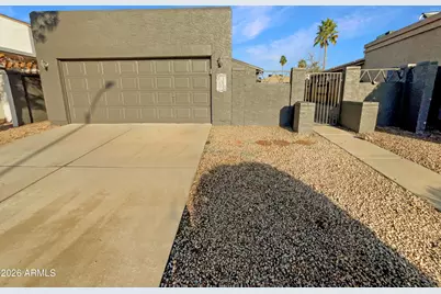 908 E Wahalla Lane, Phoenix, AZ 85024 - Photo 1