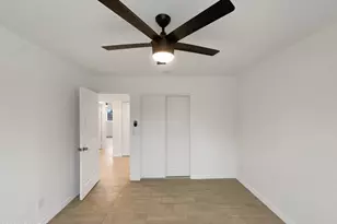 1838 W Alta Vista Rd, Phoenix, AZ 85041 - Photo 11