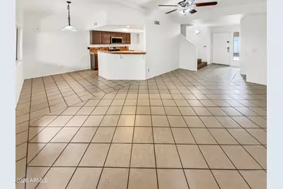 8605 N 67th Lane, Peoria, AZ 85345 - Photo 3