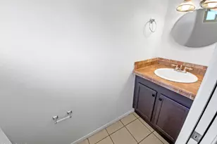 8605 N 67th Ln, Peoria, AZ 85345 - Photo 9