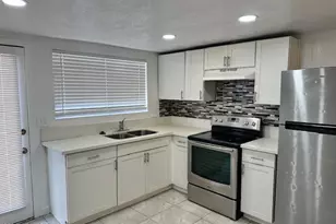 5318 W Turney Ave, Phoenix, AZ 85031 - Photo 3