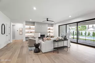 4419 N 43rd Pl, Phoenix, AZ 85018 - Photo 11