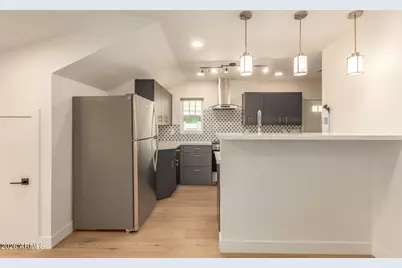 125 N 11th Avenue #B, Phoenix, AZ 85007 - Photo 9