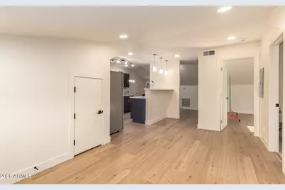 125 N 11th Avenue #B, Phoenix, AZ 85007 - Photo 5