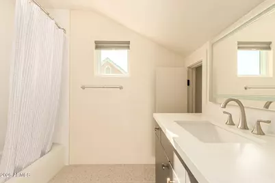 125 N 11th Avenue #B, Phoenix, AZ 85007 - Photo 19