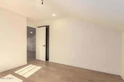 125 N 11th Avenue #B, Phoenix, AZ 85007 - Photo 17