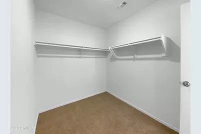 946 E Leslie Avenue, San Tan Valley, AZ 85140 - Photo 13