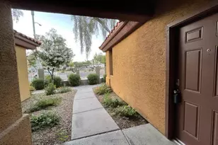 2929 W Yorkshire Dr, Phoenix, AZ 85027 - Photo 21